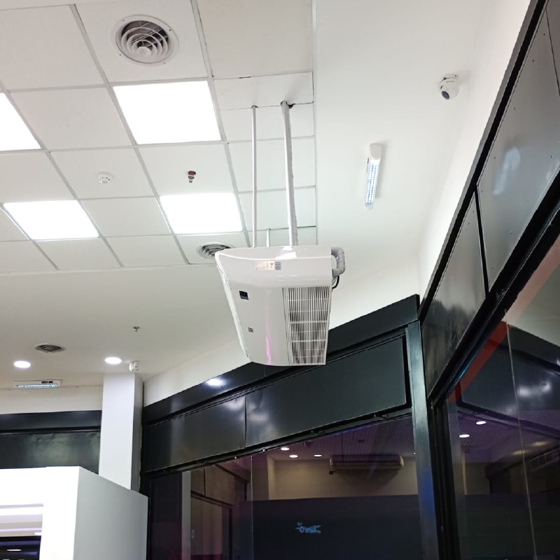 Aire acondiciona de costado